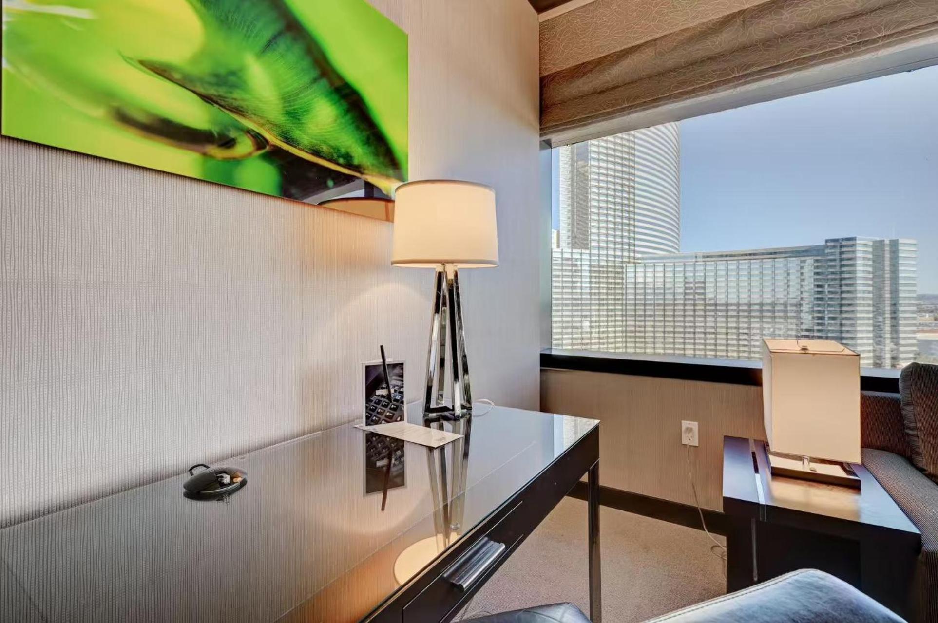 Luxurious Vdara High Rise Room, Skyline Views, King Bed, Free Valet, Smoke-free Hotel Las Vegas