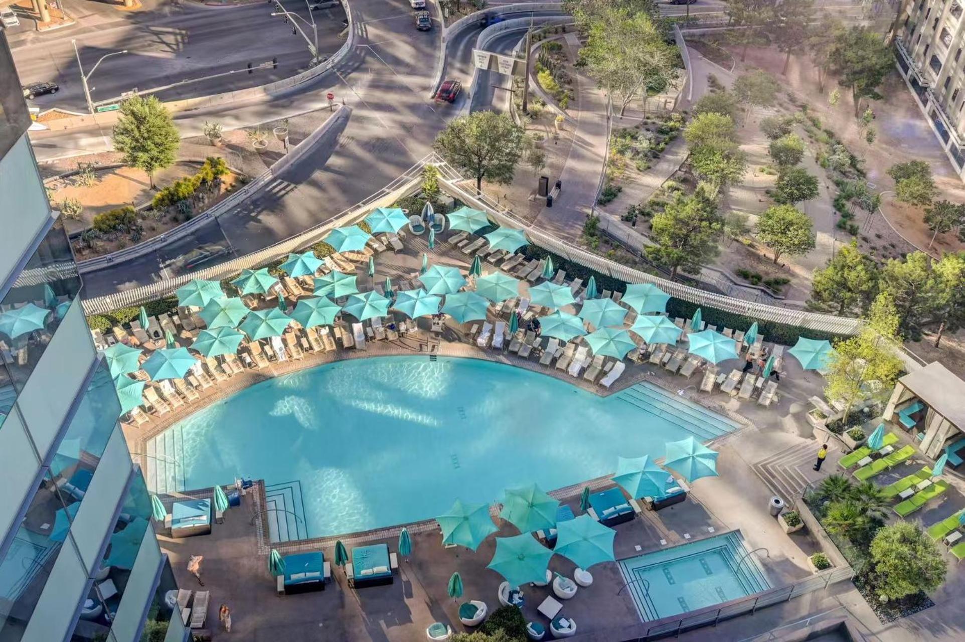 Luxurious Vdara High Rise Room, Skyline Views, King Bed, Free Valet, Smoke-free Hotel Las Vegas